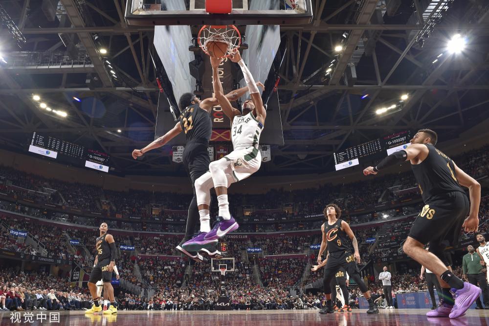 也为篮球战 也为篮球战