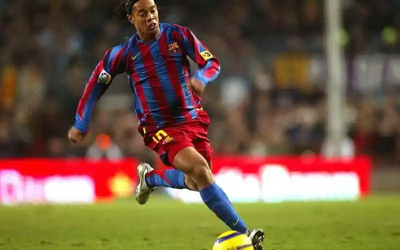 赛都充满挑 赛都充满挑