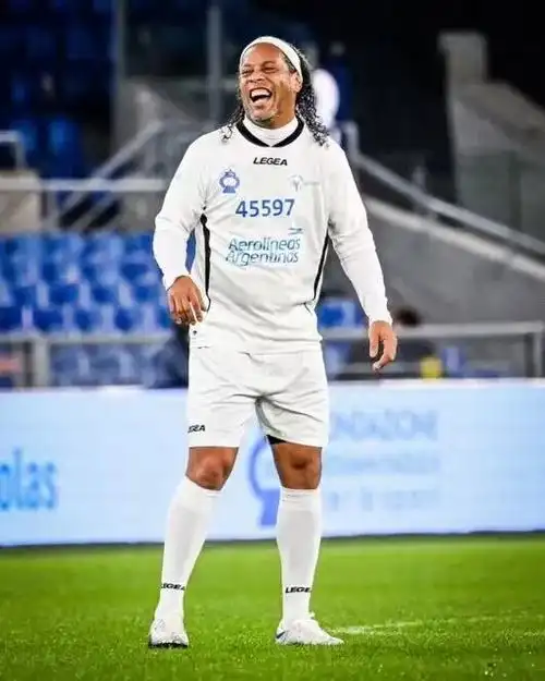 巴塞罗那足 巴塞罗那足